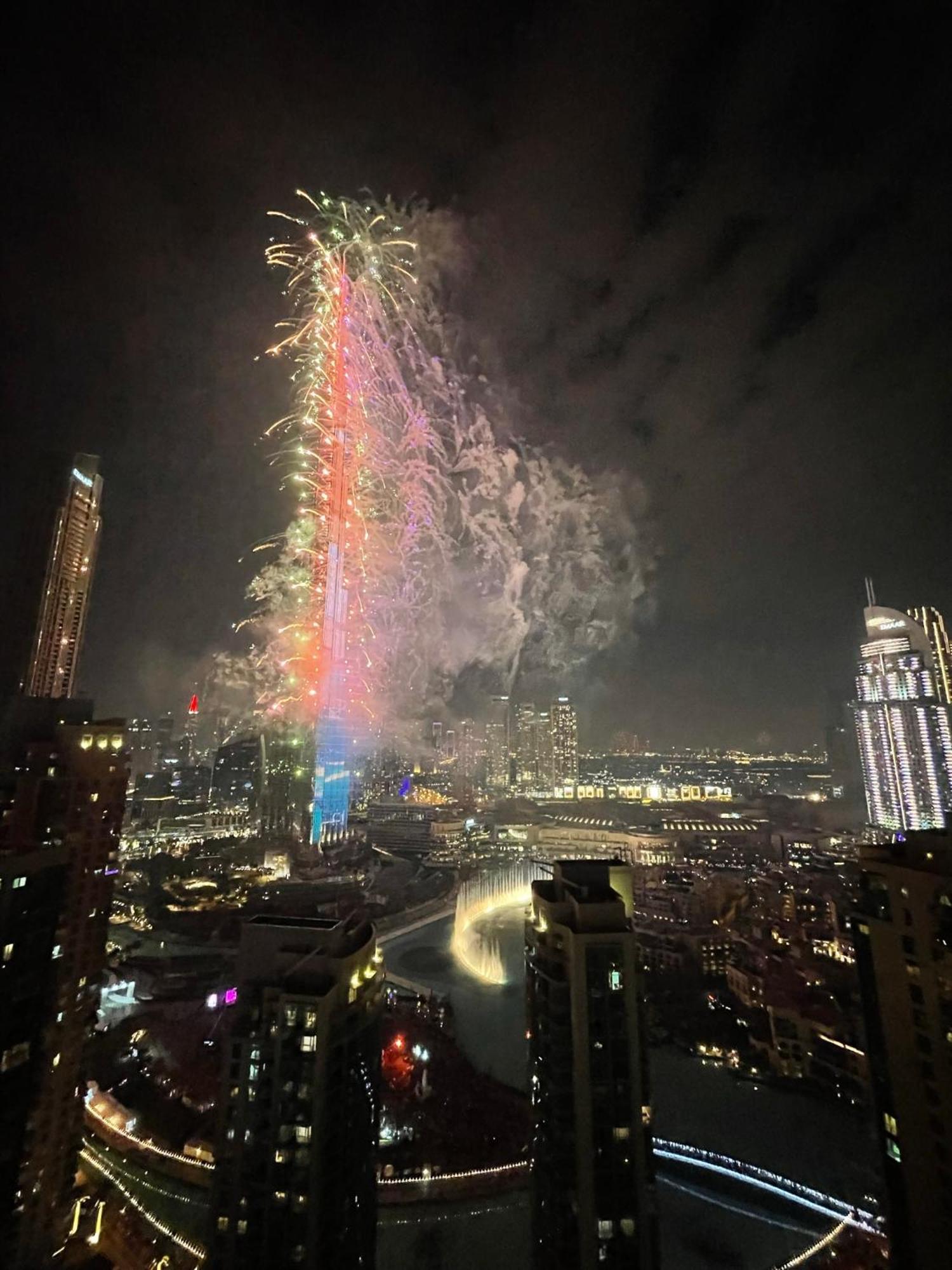 Prestige Living 2Br With Full Burj Khalifa And Fountain View By Auberge Dubai Exterior photo